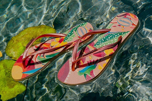 Des chaussures pour la plage Slim Tropical Havaianas